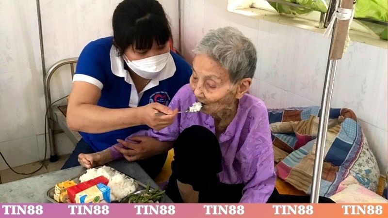 Ý nghĩa của thiện nguyện Bữa Cơm Ấm Lòng