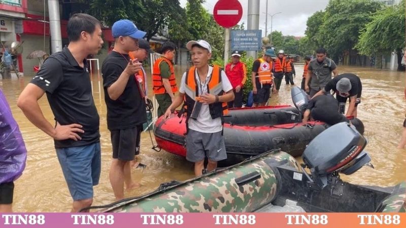 Những đối tượng hỗ trợ trong Chung Tay Vượt Lũ